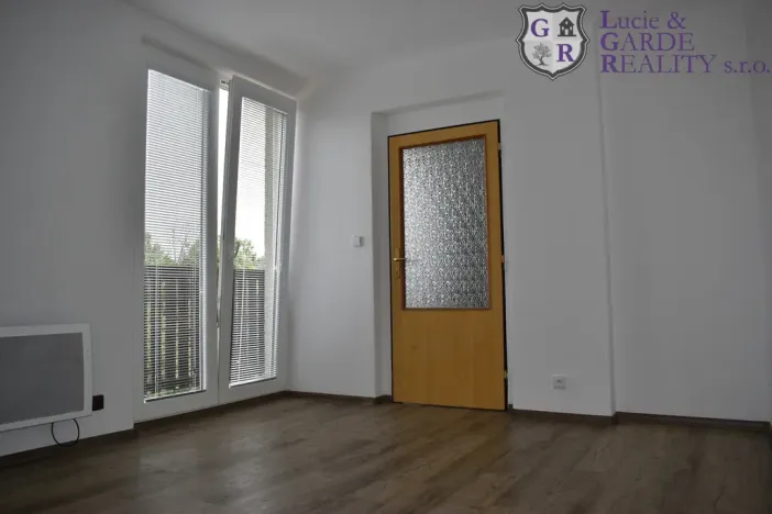 Prodej bytu 3+1, Bernartice, V zahrádce, 57 m2