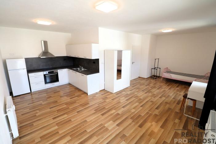 Pronájem bytu 1+kk, Brno - Židenice, Vančurova, 42 m2
