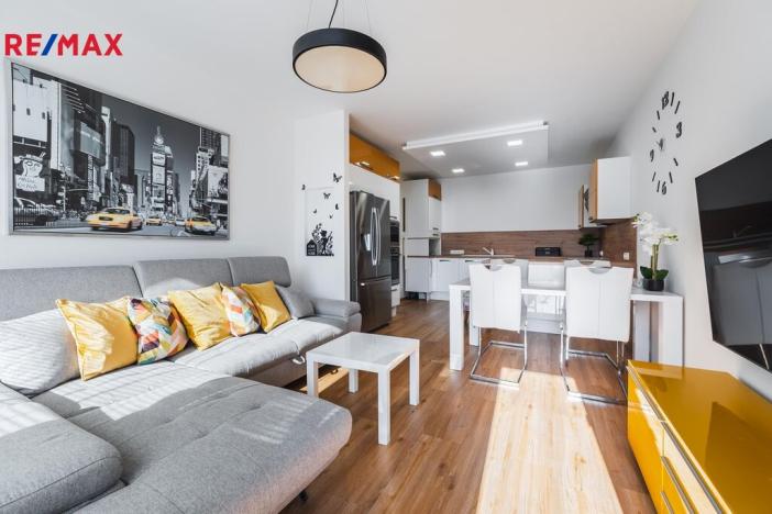 Pronájem bytu 3+kk, Praha - Čakovice, Hakenova, 75 m2