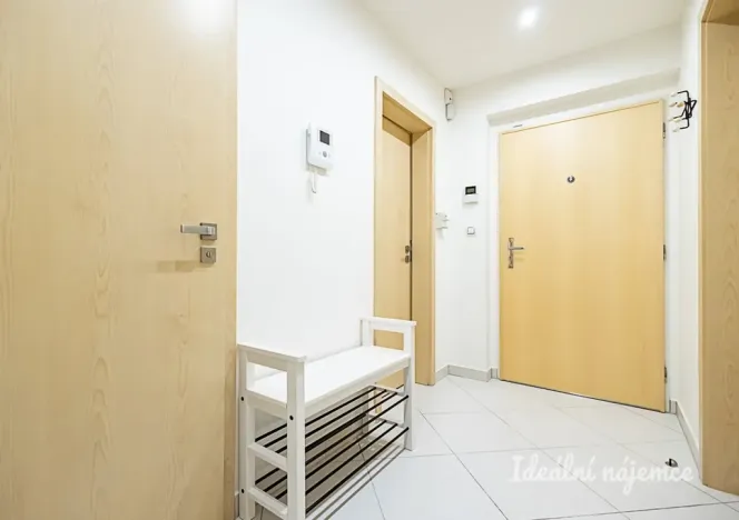 Pronájem bytu 2+kk, Praha - Žižkov, Olšanská, 69 m2