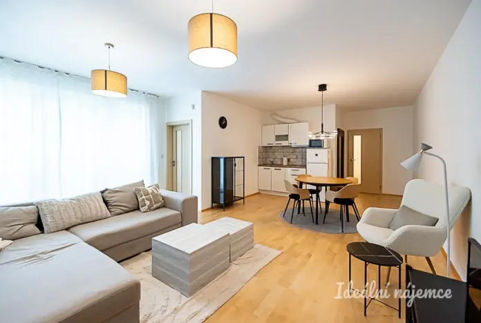 Pronájem bytu 2+kk, Praha - Žižkov, Olšanská, 69 m2