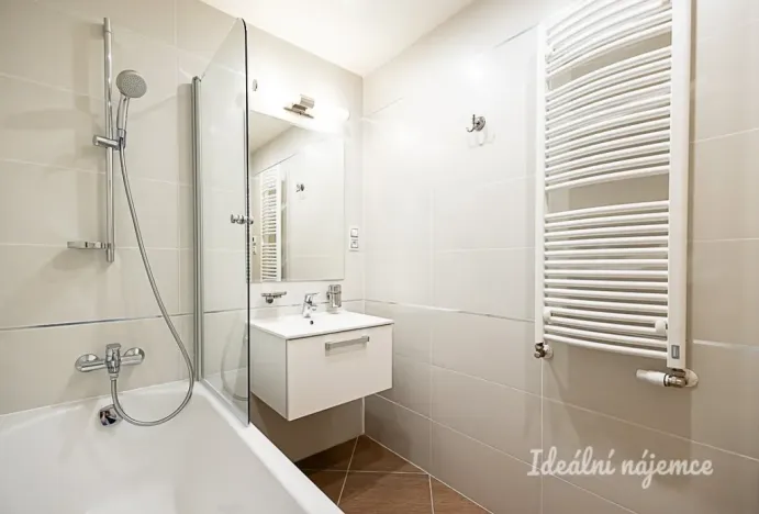 Pronájem bytu 2+kk, Praha - Žižkov, Olšanská, 69 m2