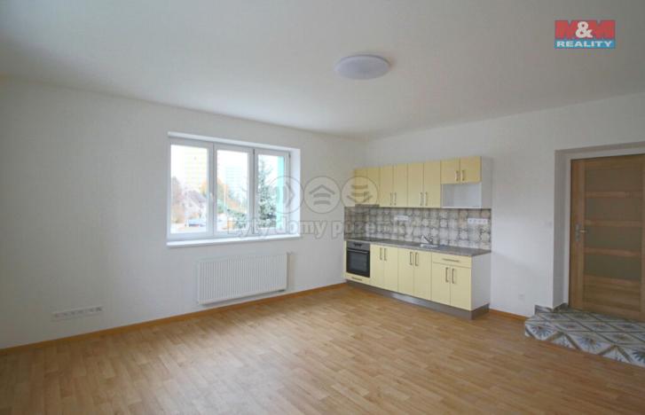 Pronájem bytu 1+kk, Hradec Králové - Slezské Předměstí, Bratří Štefanů, 37 m2