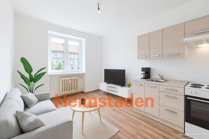 Pronájem bytu 1+kk, Havířov - Město, Hlavní třída, 19 m2