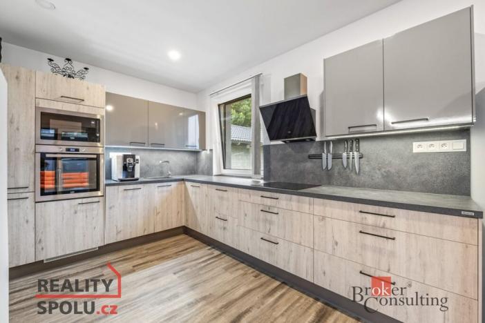 Prodej rodinného domu, Podolí, 178 m2