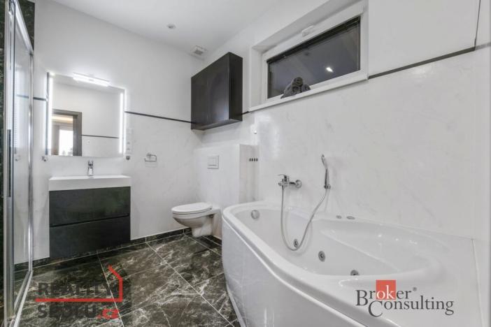 Prodej rodinného domu, Podolí, 178 m2