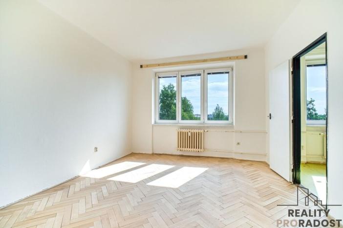 Prodej bytu 3+1, Ostrava, Aleše Hrdličky, 68 m2