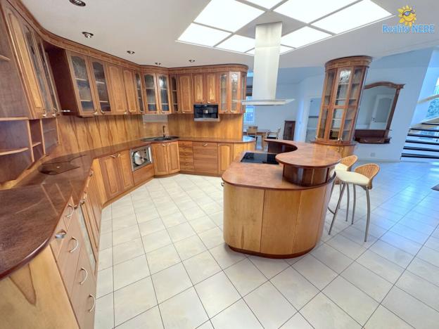 Prodej vily, Praha - Benice, U zahrádek, 427 m2