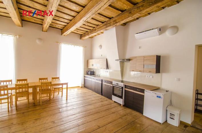 Pronájem ubytování, Moravská Třebová, nám. T. G. Masaryka, 150 m2