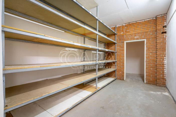 Pronájem výrobních prostor, Kralupy nad Vltavou, Lutovítova, 681 m2