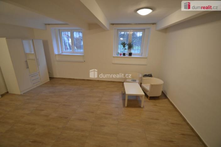 Pronájem bytu 1+kk, Praha - Libeň, Vosmíkových, 35 m2