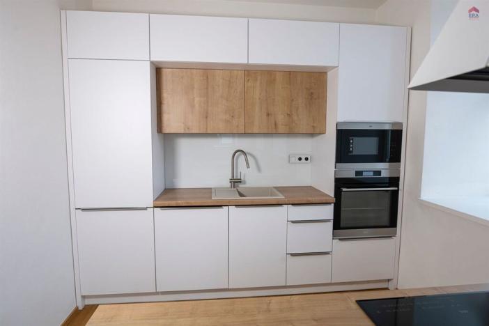 Prodej bytu 3+kk, Liberec, Na Ladech, 93 m2