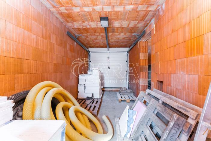 Prodej rodinného domu, Mníšek pod Brdy, 200 m2