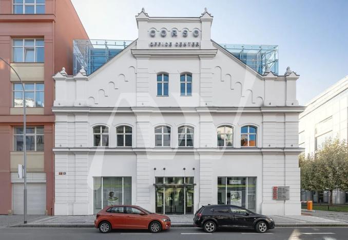 Pronájem kanceláře, Praha - Karlín, Křižíkova, 436 m2