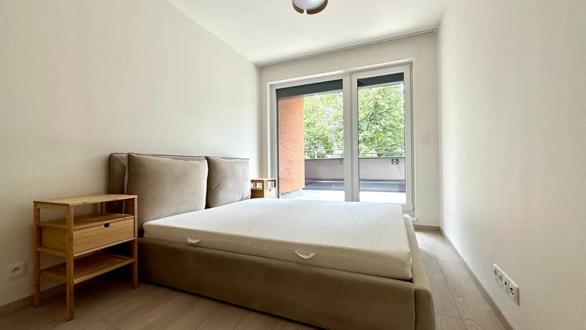 Pronájem bytu 2+kk, Praha, Výstavní, 60 m2