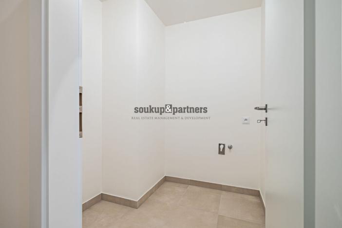 Prodej bytu 3+kk, Praha - Hloubětín, Poděbradská, 76 m2