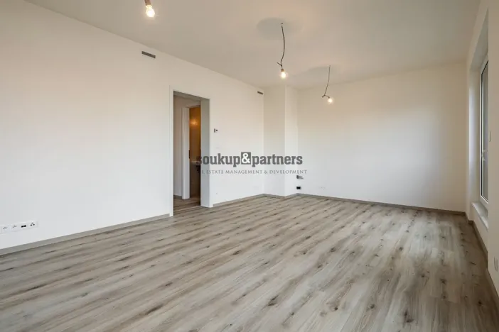 Prodej bytu 3+kk, Praha - Hloubětín, Poděbradská, 76 m2