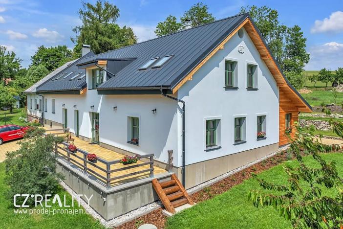 Prodej vícegeneračního domu, Počítky, 424 m2