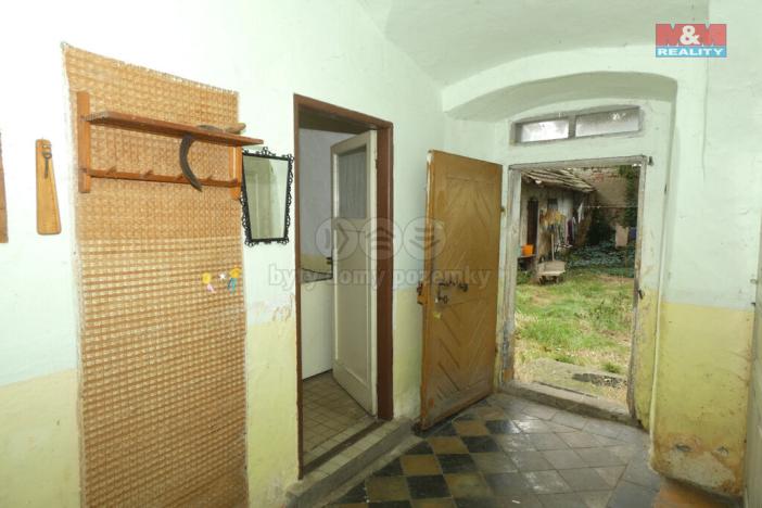 Prodej rodinného domu, Velim, náměstí Obránců míru, 132 m2