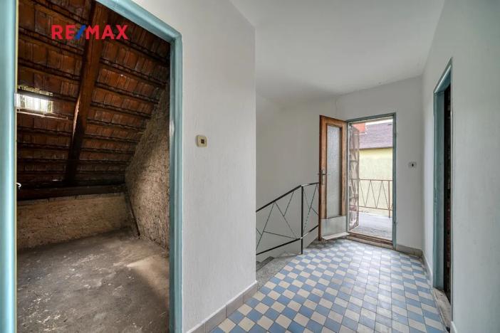 Prodej rodinného domu, Starý Kolín, B. Němcové, 87 m2