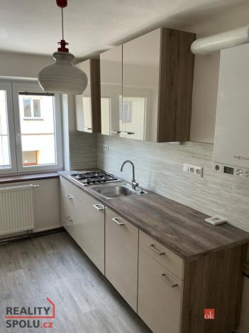 Pronájem bytu 2+1, Krnov, Bezručova, 57 m2