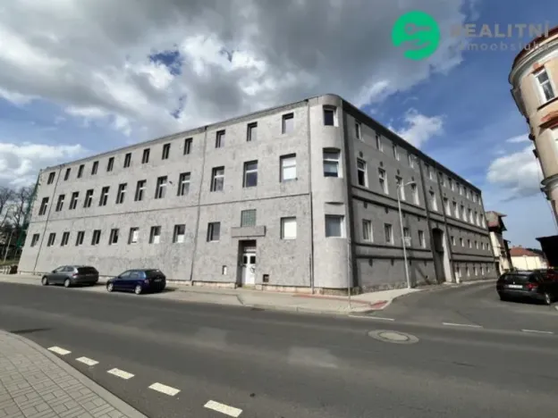 Pronájem skladu, Aš, Okružní, 2800 m2
