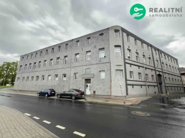 Pronájem skladu, Aš, Okružní, 3800 m2