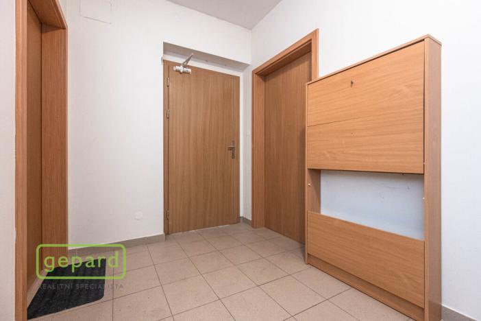 Prodej bytu 1+kk, Šestajovice, Revoluční, 17 m2