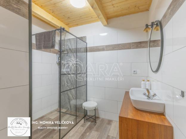 Prodej rodinného domu, Mikulovice, Na Bukovci, 200 m2