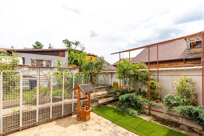 Prodej vícegeneračního domu, Praha, Klapkova, 246 m2