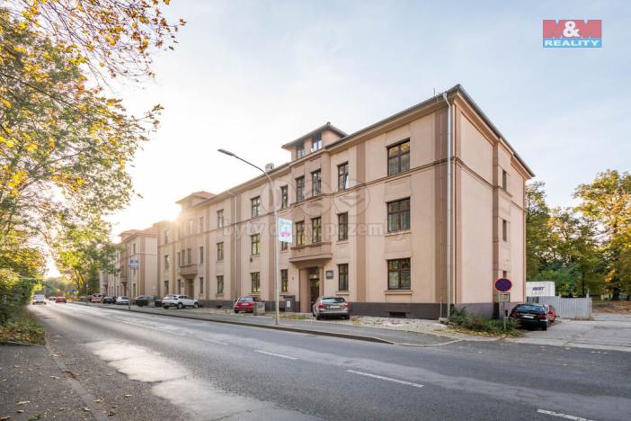 Pronájem atypického bytu, Slaný, Ouvalova, 39 m2