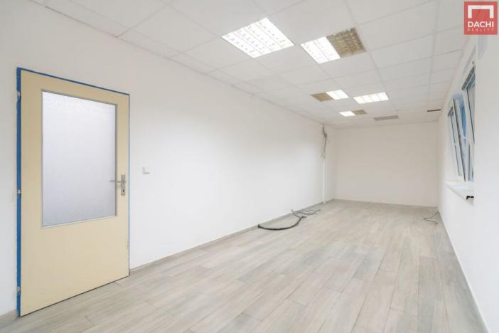 Pronájem skladu, Prostějov, Floriánské nám., 390 m2