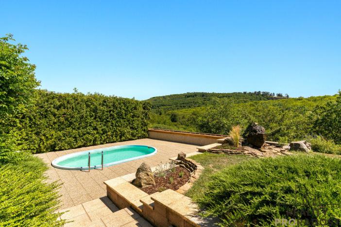 Prodej rodinného domu, Králův Dvůr - Křižatky, 240 m2