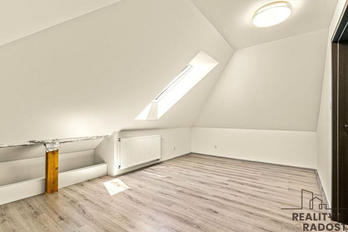 Prodej rodinného domu, Králův Dvůr - Křižatky, 240 m2