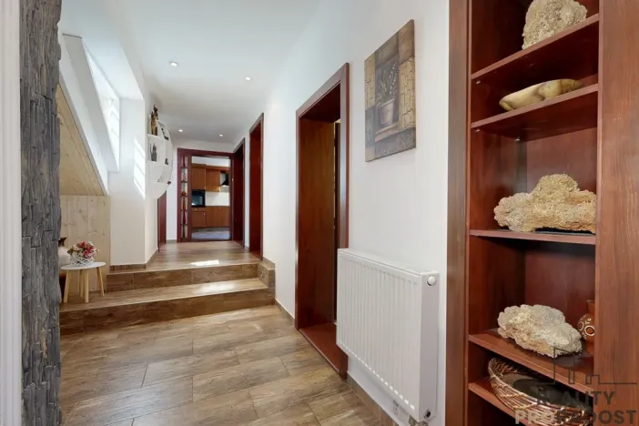 Prodej rodinného domu, Králův Dvůr - Křižatky, 240 m2