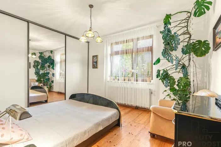 Prodej rodinného domu, Králův Dvůr - Křižatky, 240 m2