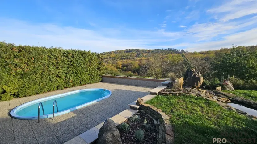 Prodej rodinného domu, Králův Dvůr - Křižatky, 240 m2