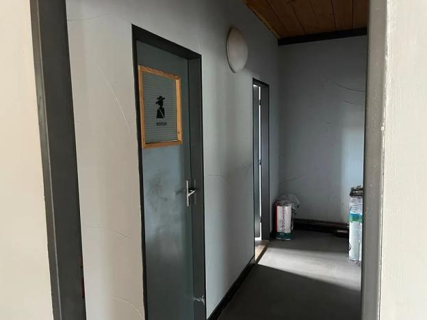 Pronájem výrobních prostor, Tachlovice, Karlštejnská, 28800 m2