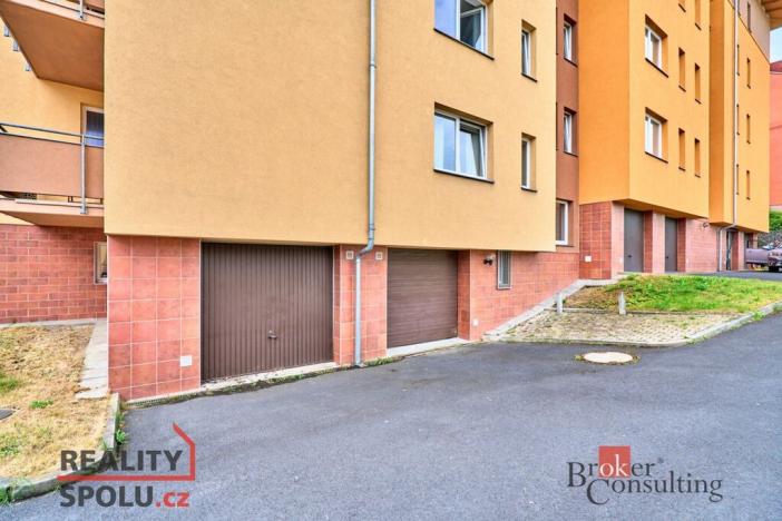 Prodej bytu 4+1, Karlovy Vary - Drahovice, Zbrojnická, 140 m2