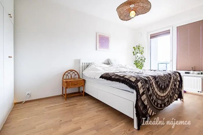 Pronájem bytu 3+kk, Praha - Hloubětín, Waltariho, 75 m2