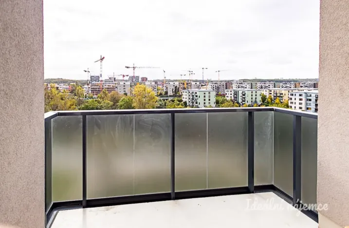 Pronájem bytu 3+kk, Praha - Hloubětín, Waltariho, 75 m2