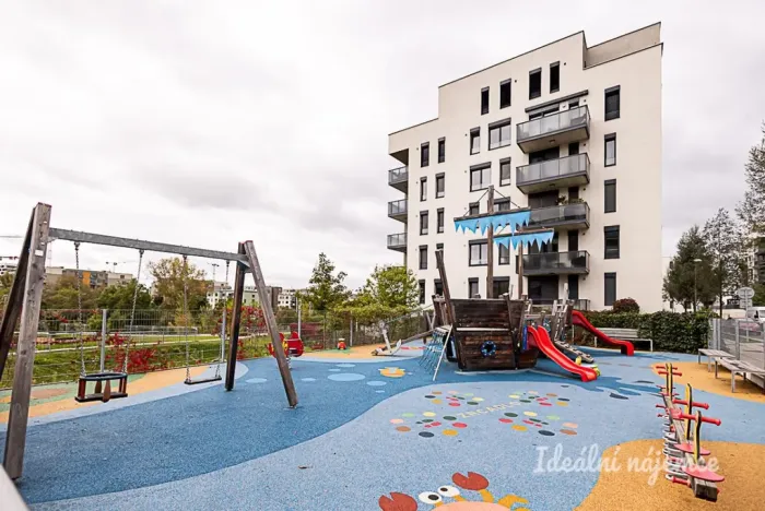 Pronájem bytu 3+kk, Praha - Hloubětín, Waltariho, 75 m2