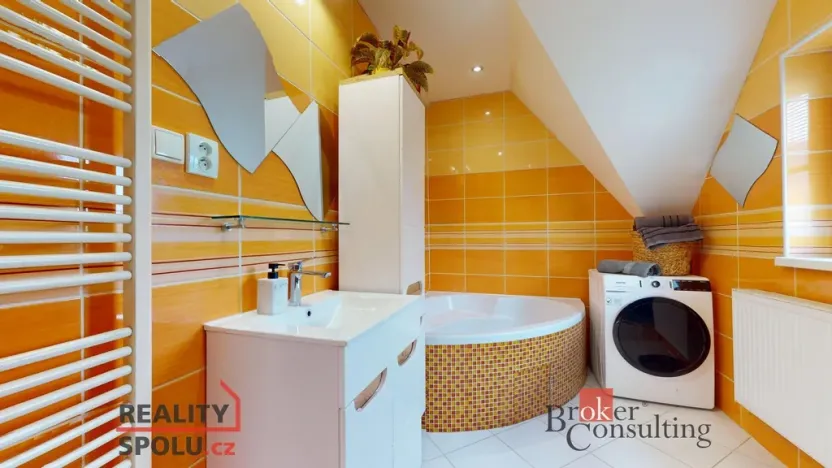 Prodej rodinného domu, Chomutov, 240 m2