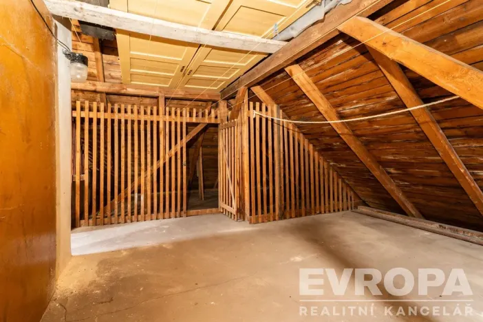 Prodej rodinného domu, Trutnov - Kryblice, Zahradní Město, 270 m2