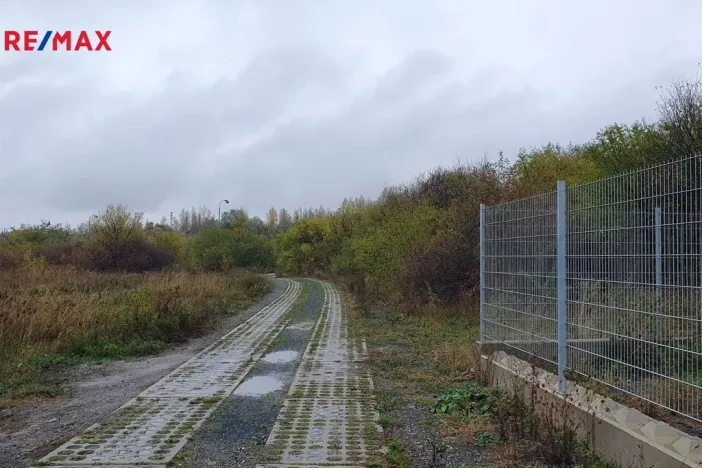 Pronájem pozemku, Praha, 2719 m2