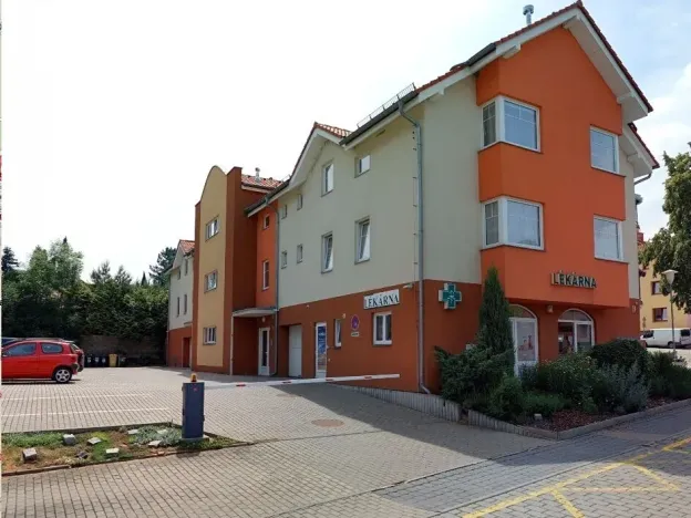 Prodej bytu 1+kk, Strančice, Náměstí Emila Kolbena, 37 m2