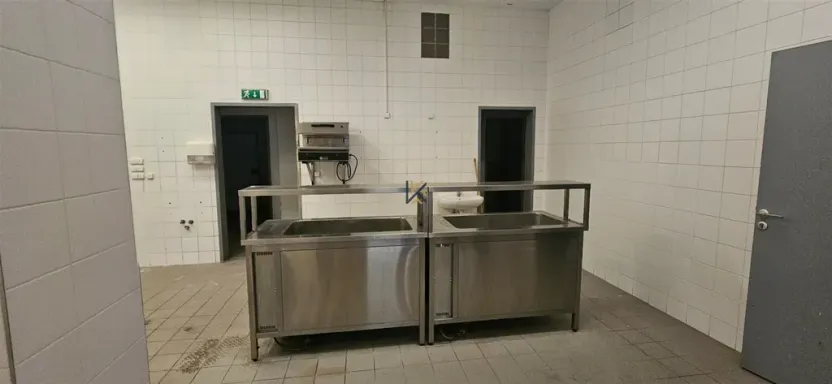 Pronájem obchodního prostoru, Praha - Ruzyně, Aviatická, 619 m2