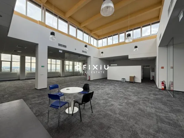 Pronájem kanceláře, Brno, Purkyňova, 500 m2