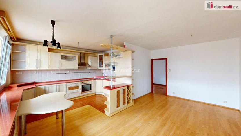 Prodej bytu 3+1, Libochovice, Revoluční, 67 m2