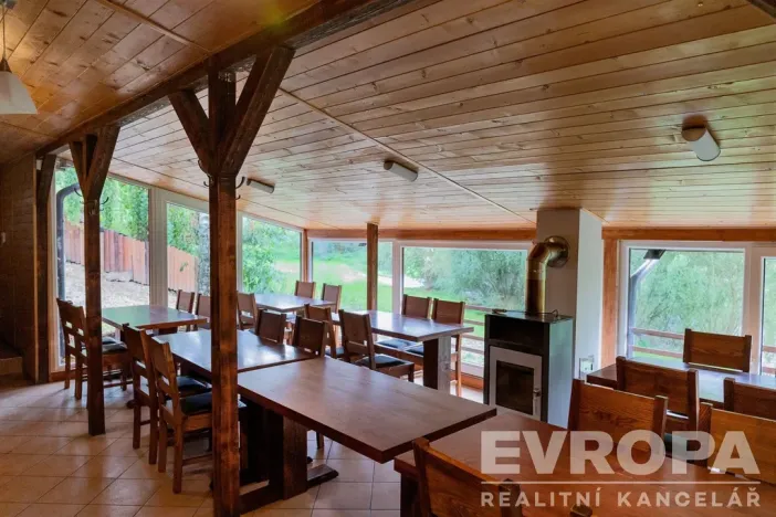 Prodej restaurace, Lety, Na skalkách, 270 m2